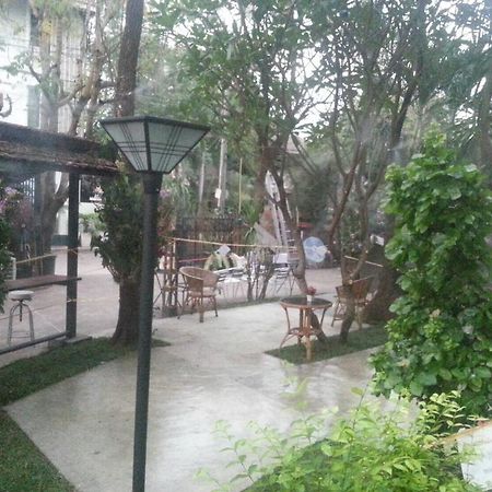 Coffee Station Hostel Udon Thani Luaran gambar